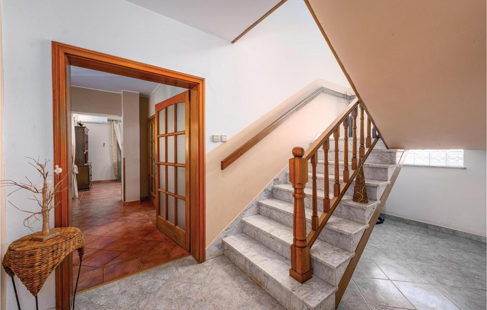 Stunning Apartment In Rovinj With Kitchen Luaran gambar