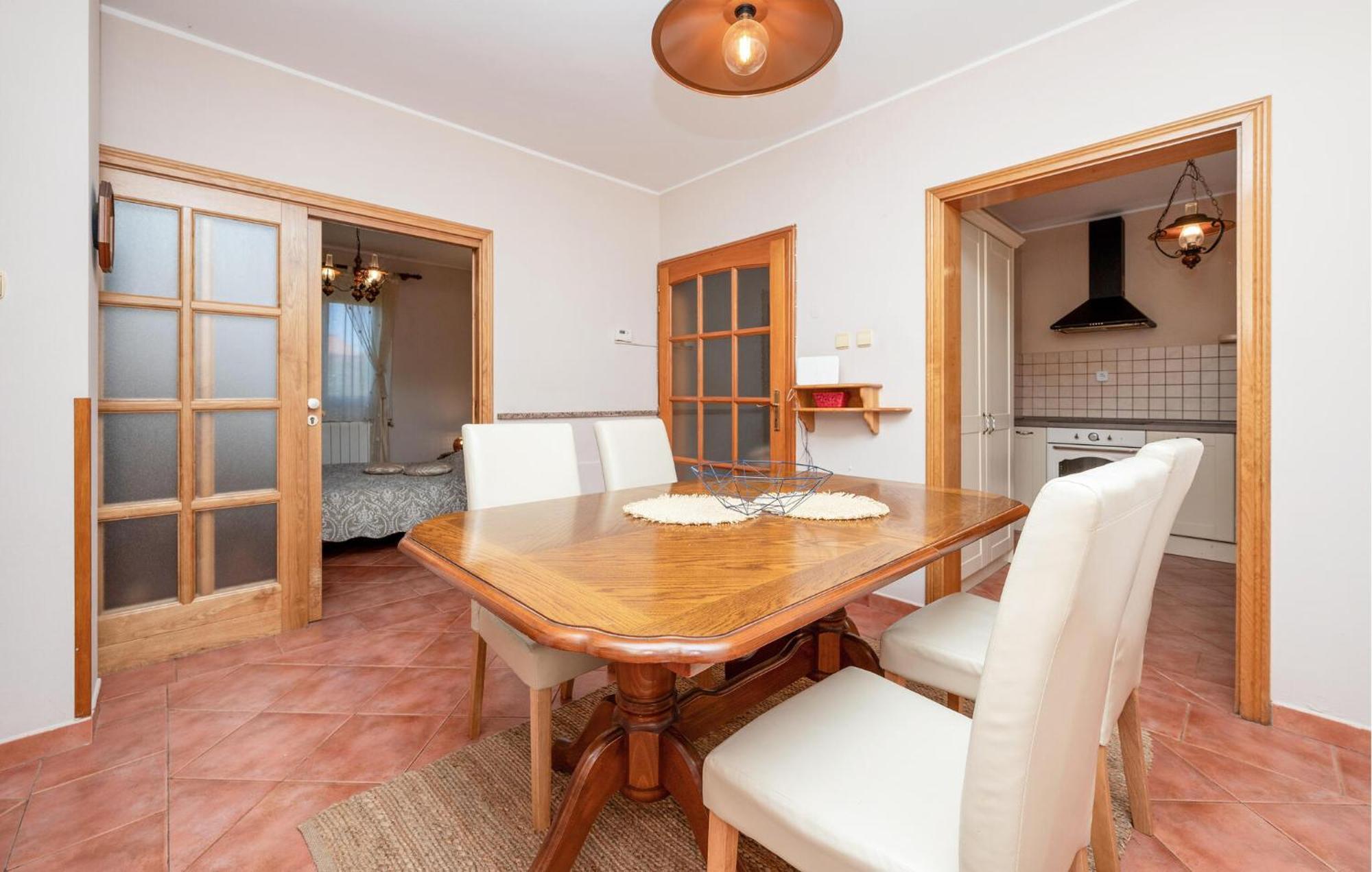 Stunning Apartment In Rovinj With Kitchen Luaran gambar
